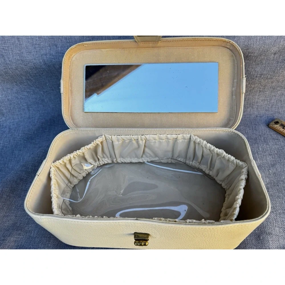 Vintage Justin Cowhide Ivory Travel Makeup Bag Train Case Handbag